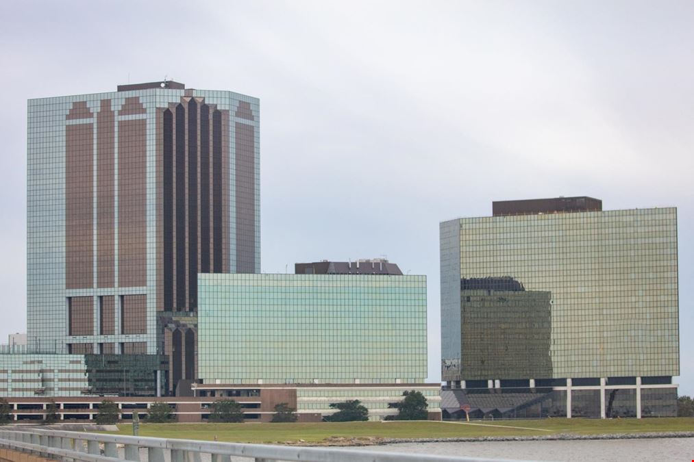 Lakeway Buildings