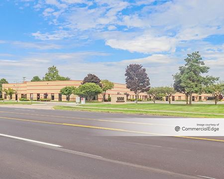 Commercial space for Rent at 1000 North Opdyke Road in Auburn Hills