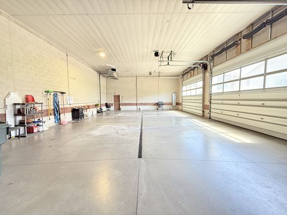 819 Walsh Rd