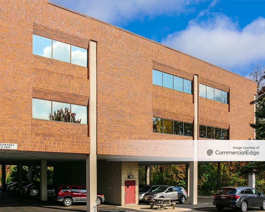 350 Way, Brookfield, WI 53005