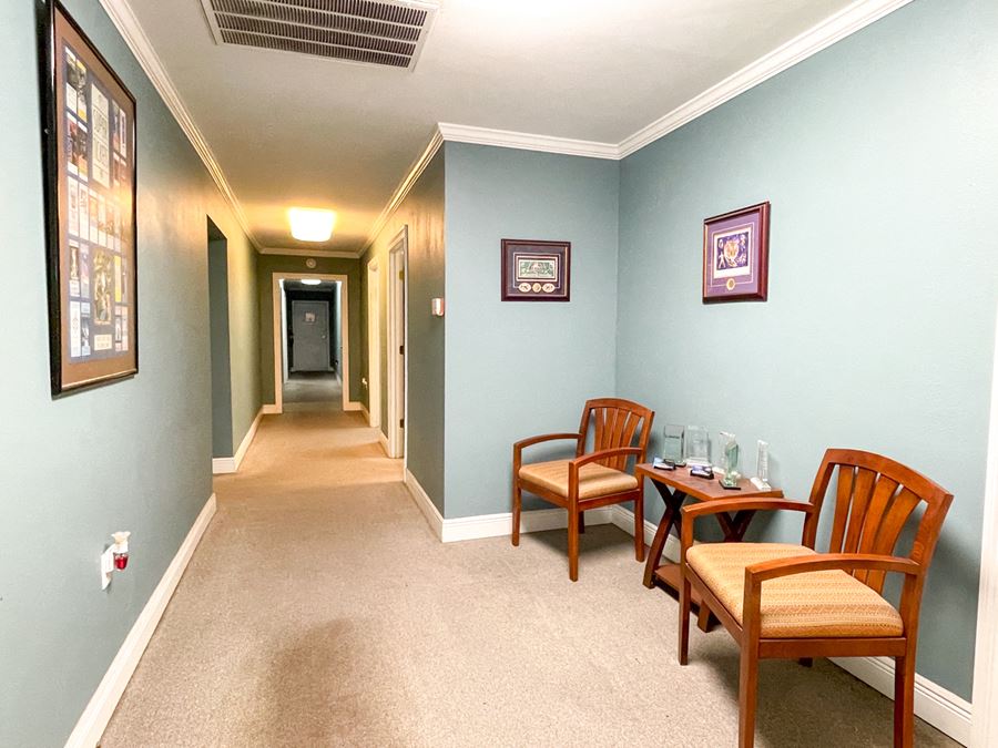 Office/Warehouse Complex for Sale near Airline Hwy
