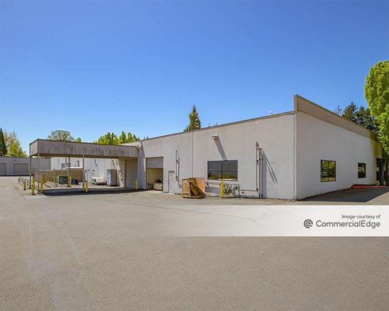 Cornell Oaks Corporate Center - Ridgeview