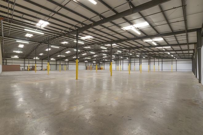 70,000 SF WAREHOUSE SPACE