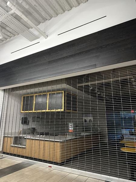 C010     Space Photo Gallery 4