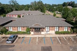 Upscale Ridgeland Office Suite
