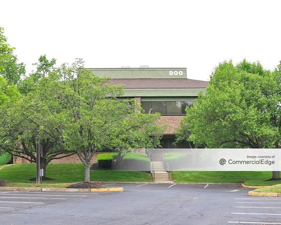 655-800 Business Center Drive