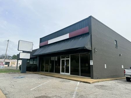 Retail space for Sale at 804 S Highland St in Memphis