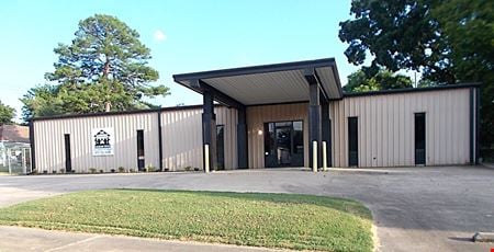 Photo of commercial space at 1812 S P St in Fort Smith