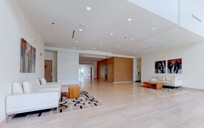 Office property in Pembroke Pines, FL