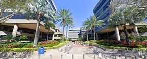 Sublease Opportunity at Oakbrook Center