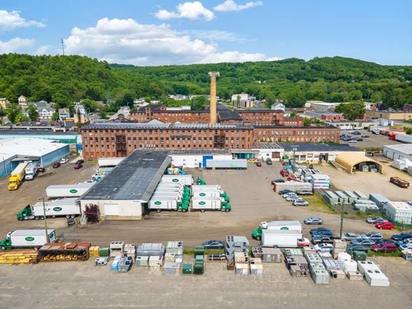 Industrial - Vertical Warehouse - Freight Terminal - Distribution 