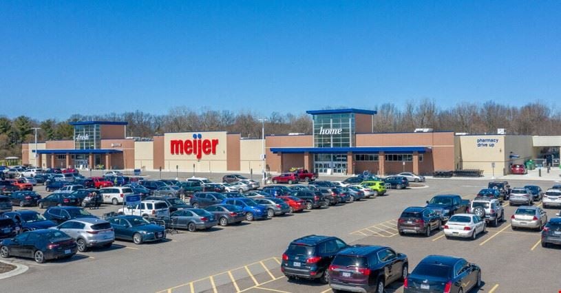 Retail space for Rent at 4303 Kent Rd. (NWQ of Kent Rd & Fishcreek Rd) in Stow