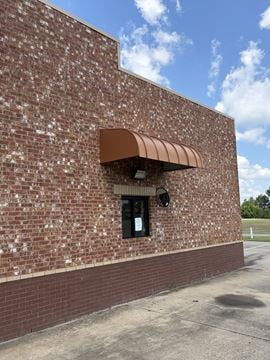 Larken Plaza - Building C