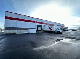 320 Lundin Blvd