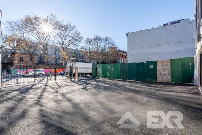 The Promenade at 1079 Fulton Street