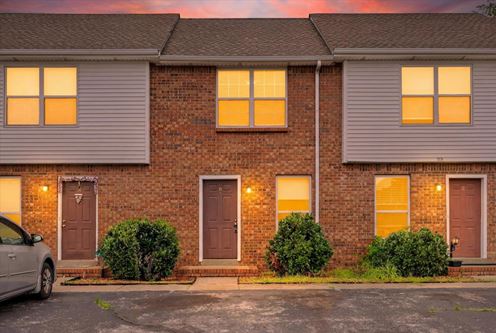 1531 E Knollwood Cir