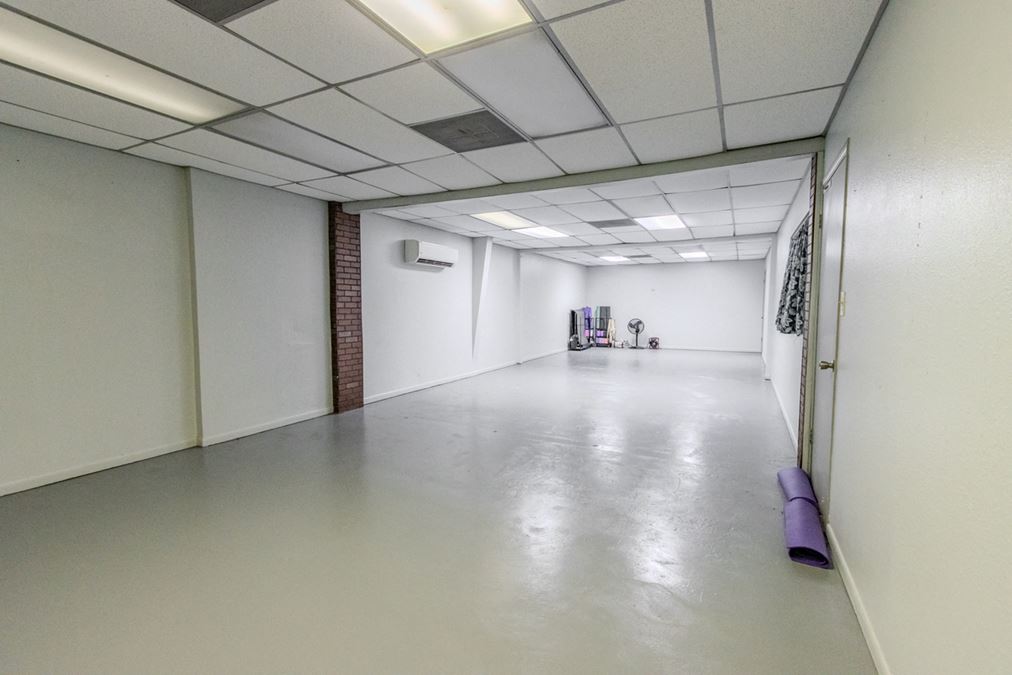 300 N Highway 35