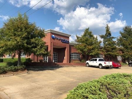 Office space for Rent at 2508 Lakeland Drive in Flowood