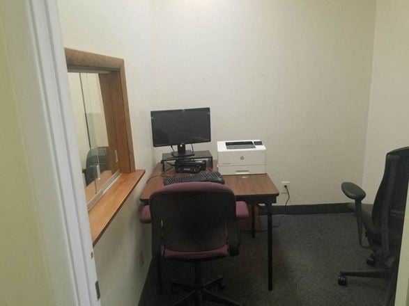 Lease/Office Space