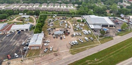 Photo of commercial space at 3317 I 35 S in Waco