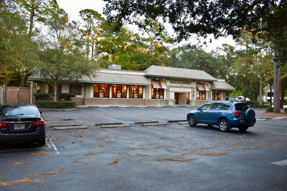 Restaurant with Drive Thru