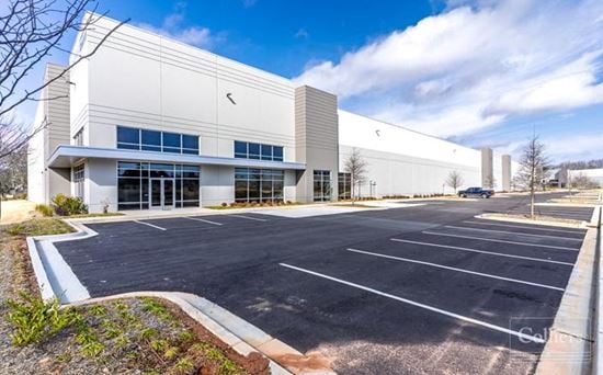Oakwood Commerce Center II | Two Buildings, 386,606 SF Available