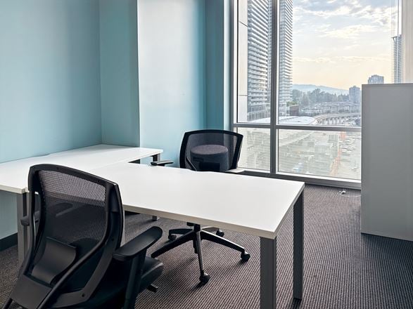 Regus - Burnaby - Solo District