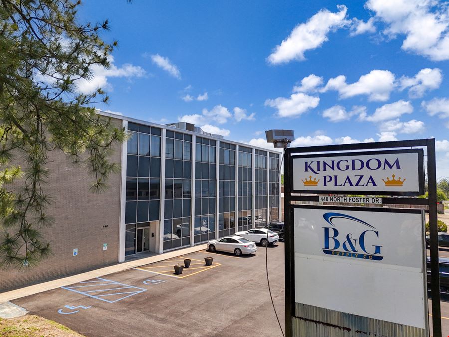 ±26,000 SF Office Building with Ample Parking