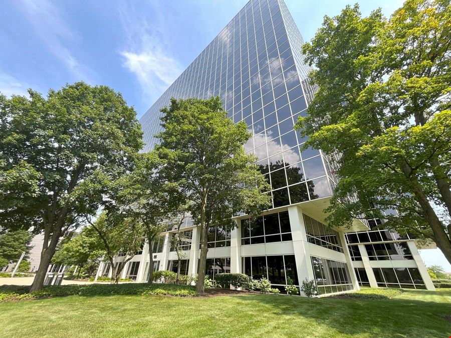 Schaumburg Corporate Center II