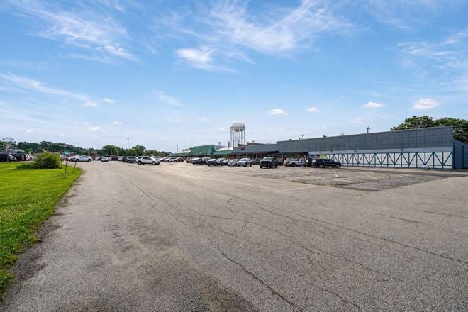 A right-sized pad in a downtown that's filling up