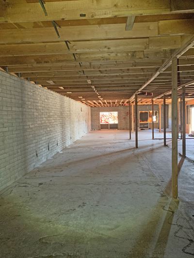Retail property in Phoenix, AZ