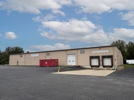 1040-1050 Industrial Parkway 