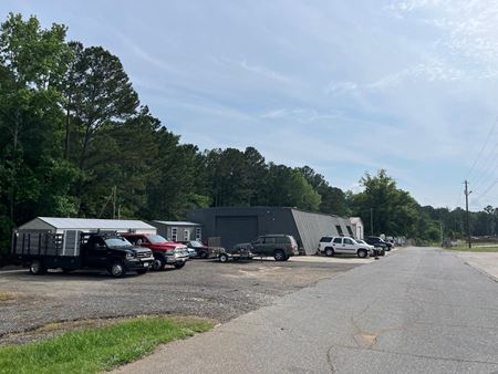 Photo of commercial space at 121 Coleman Dr in Eatonton