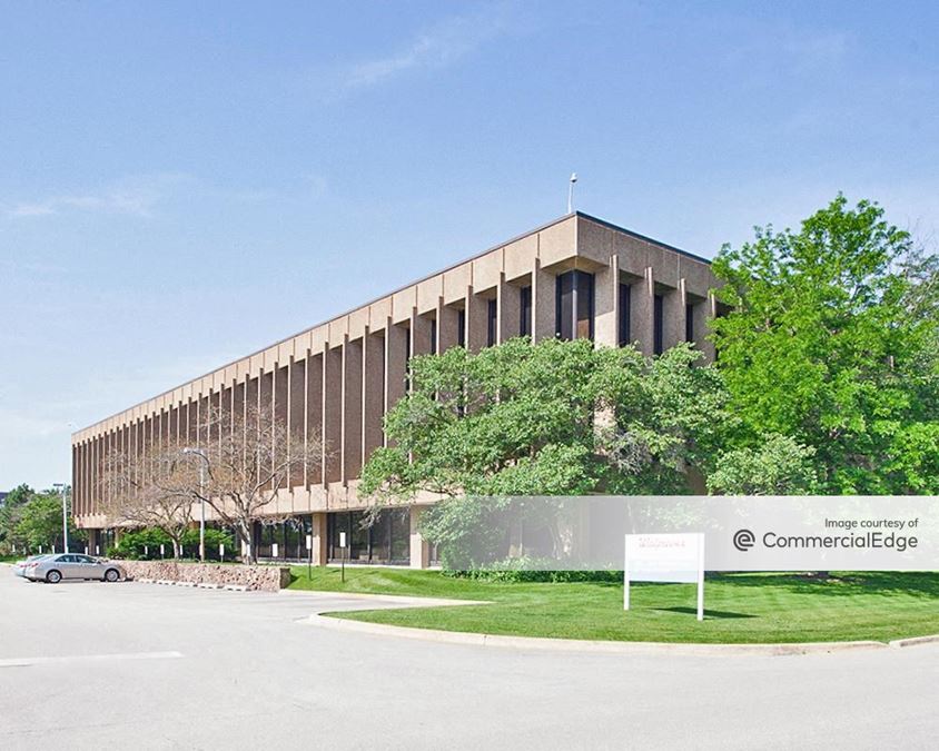 300 Wilmot Road, Deerfield, IL 60015