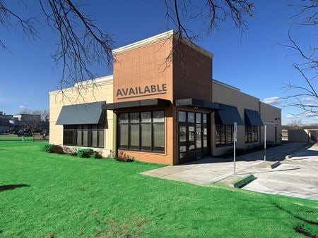 Retail space for Rent at 1560 75th St in Downers Grove