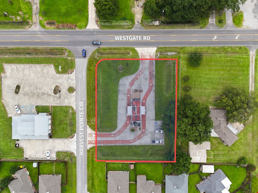 Drive-Thru Retail Building on Corner Lot