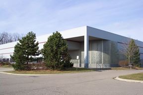 For Lease > 79,000 SF Industrial Building