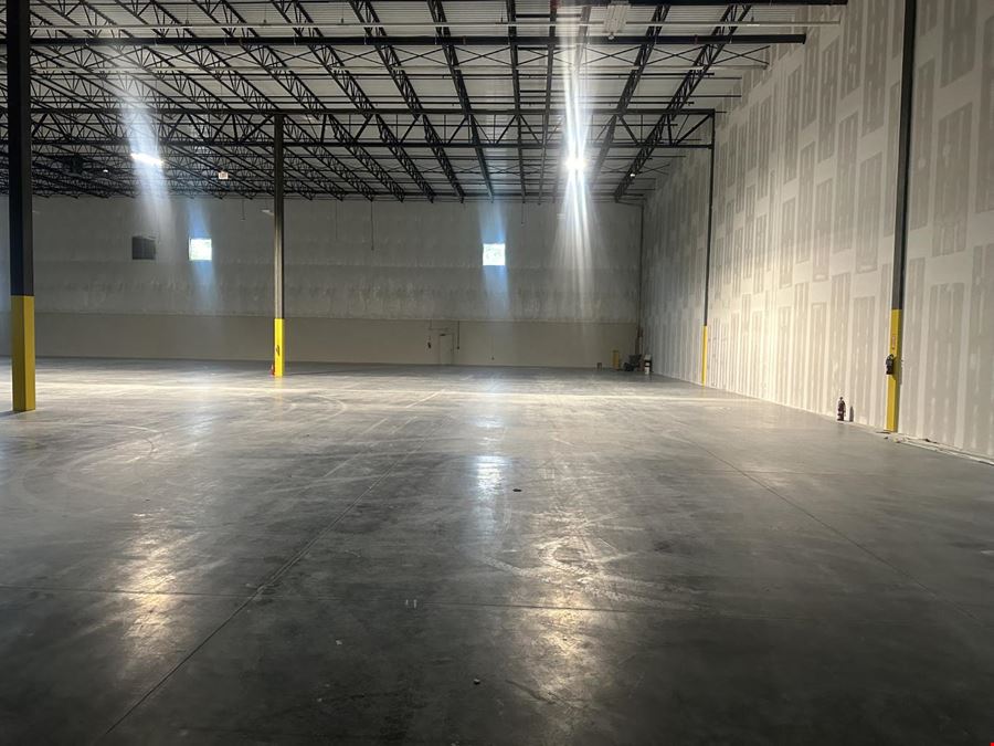 Warehouse Space for Rent - You can work in this space! #1919