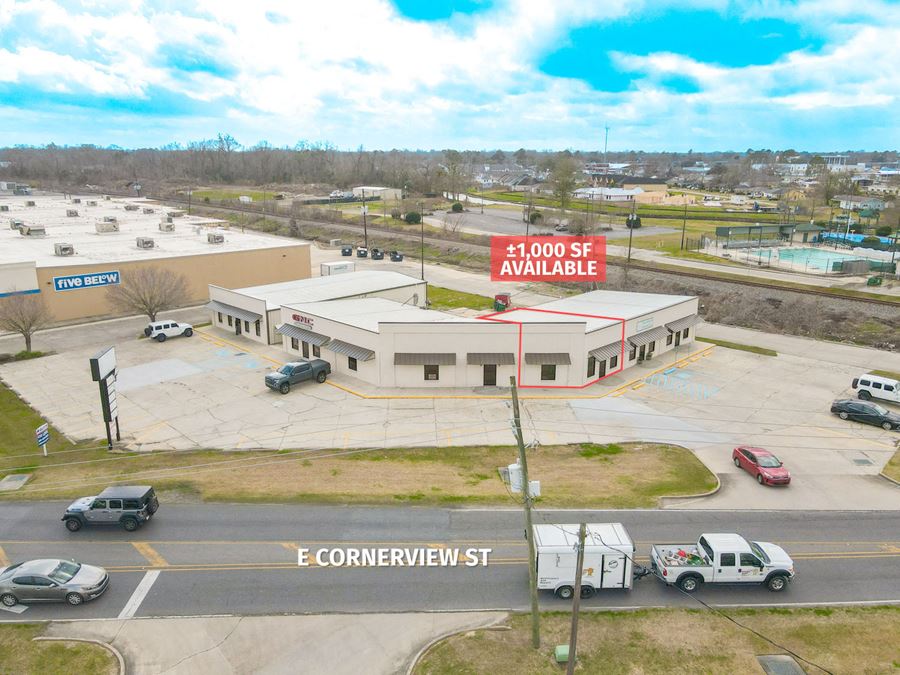 Visible Suite in Retail-Dense Corridor of Airline Hwy