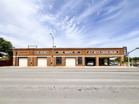 Photo of commercial space at 1305 - 1315 S 1st Street in Abilene