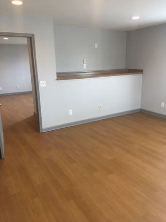 1271 Harlem Road  - 1,776+/- SF OFFICE SPACE