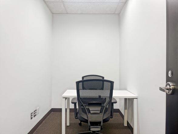 Regus - Montreal - Place d'Armes