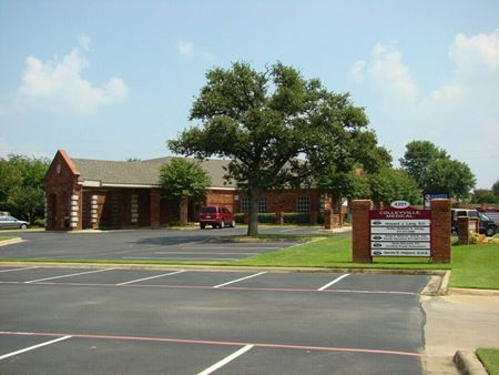 Photo of commercial space at 4109-4201 Brown Trail in Colleyville