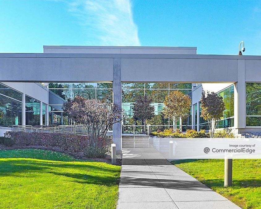 Montvale Parkway Campus 100 Philips Pkwy Office Building