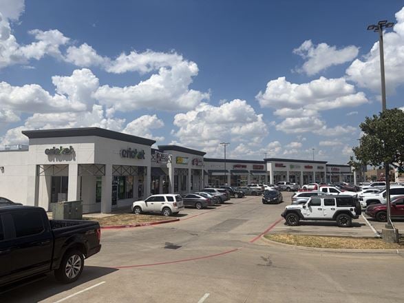 Pinnacle Park Plaza