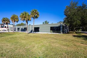 Showroom/Retail Freestanding Building