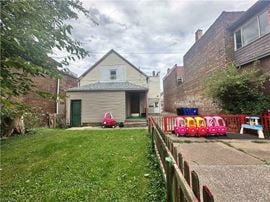 3568 Fulton Rd