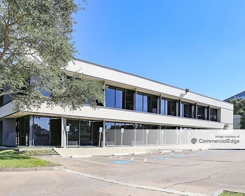 Woodchase Building II