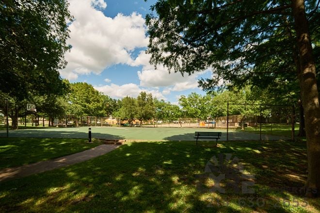 2401 East Randol Mill Road