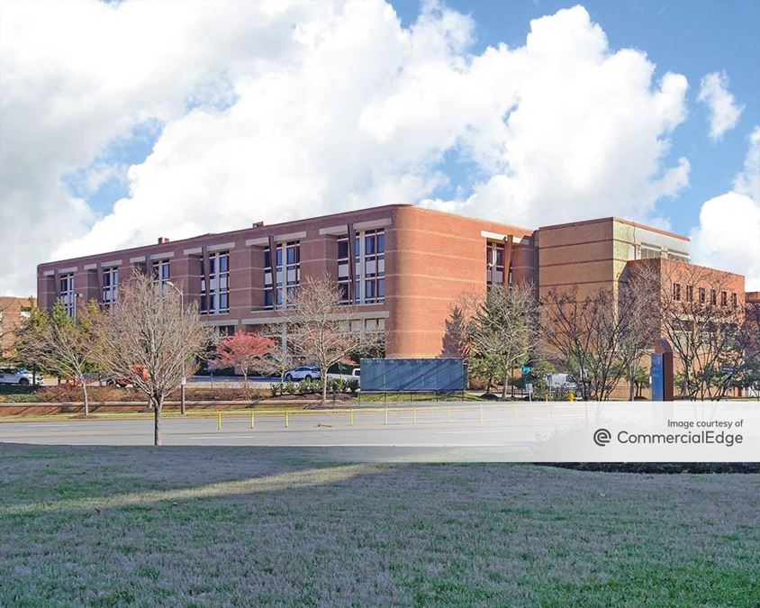 anne-arundel-medical-center-clatanoff-pavilion-2003-medical-pkwy